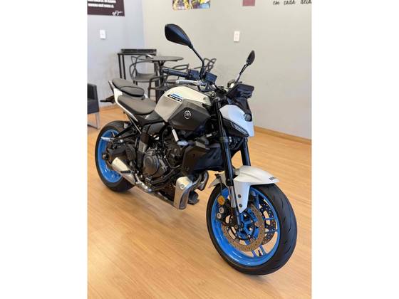 YAMAHA MT-07 CONNECTED ABS 